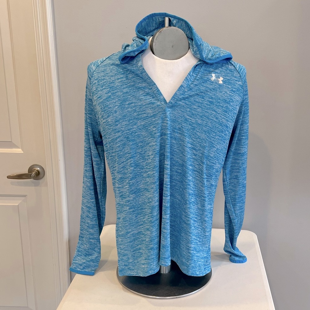 Under Armour long sleeve athletic performance hoodie